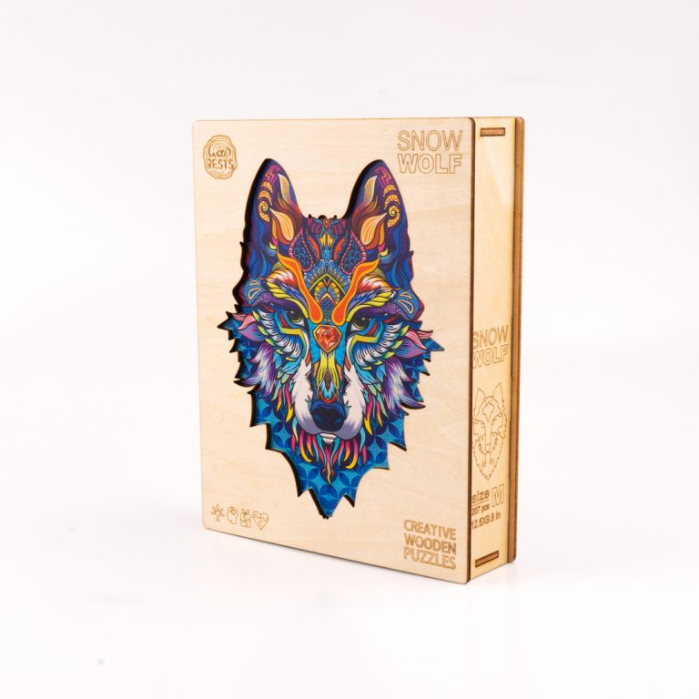 farkas fa kirakó színes fa dobozban